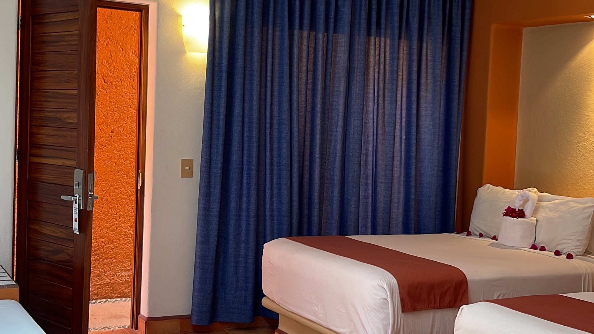 camas matrimoniales Hotel Villa Mexicana